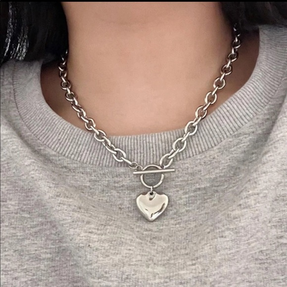 silver heart pendant chain necklace